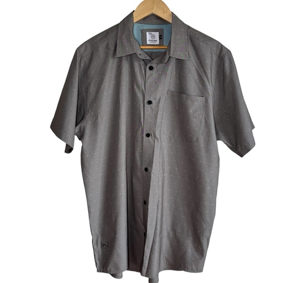 FLYLOW Other - FLYLOW Shirt Men's XL Anderson Gray Button Down Short Sleeve Performance Outdoor